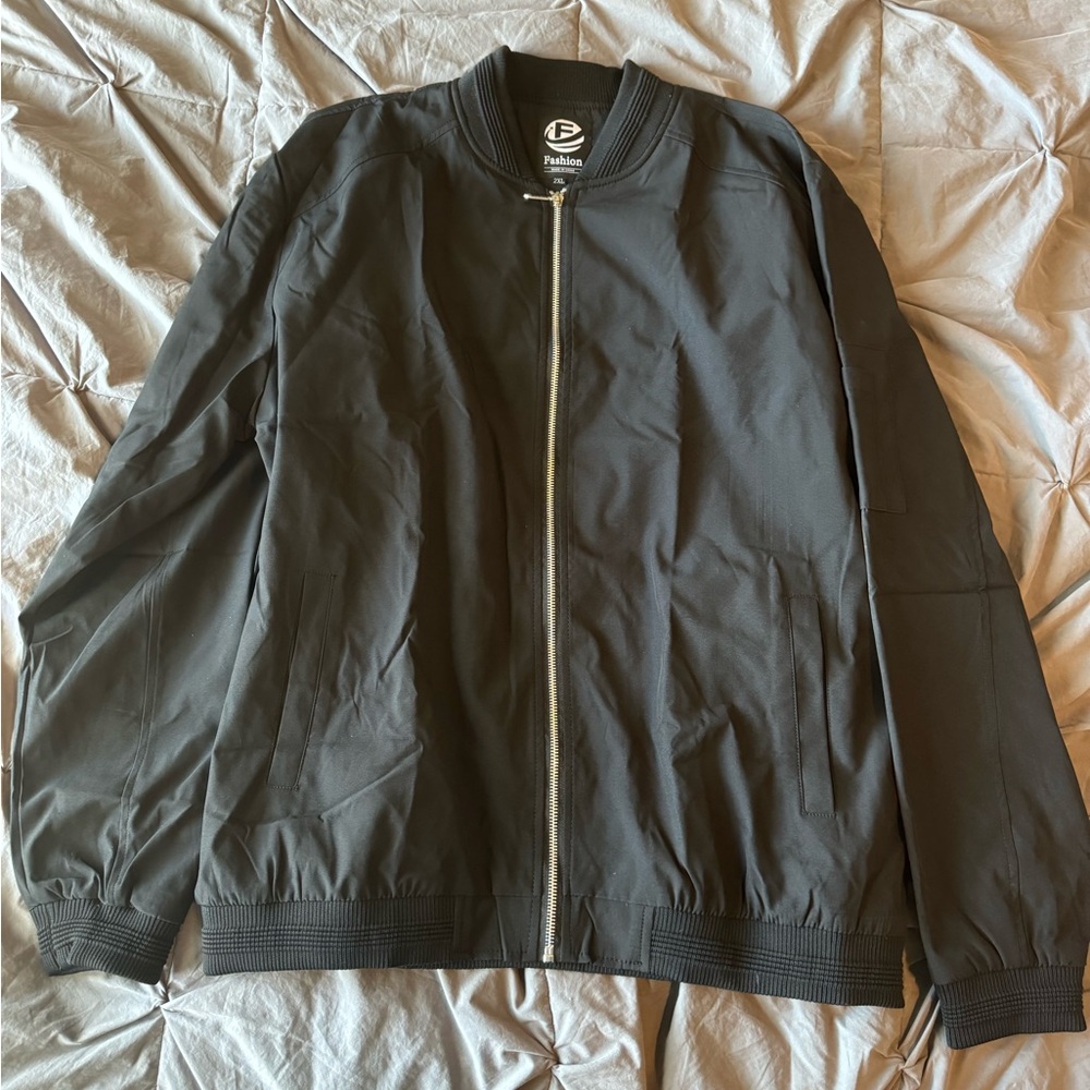 👉🏼NWOT👈🏼 Men’s Black Bomber Jacket with sleeve pocket Size2XL